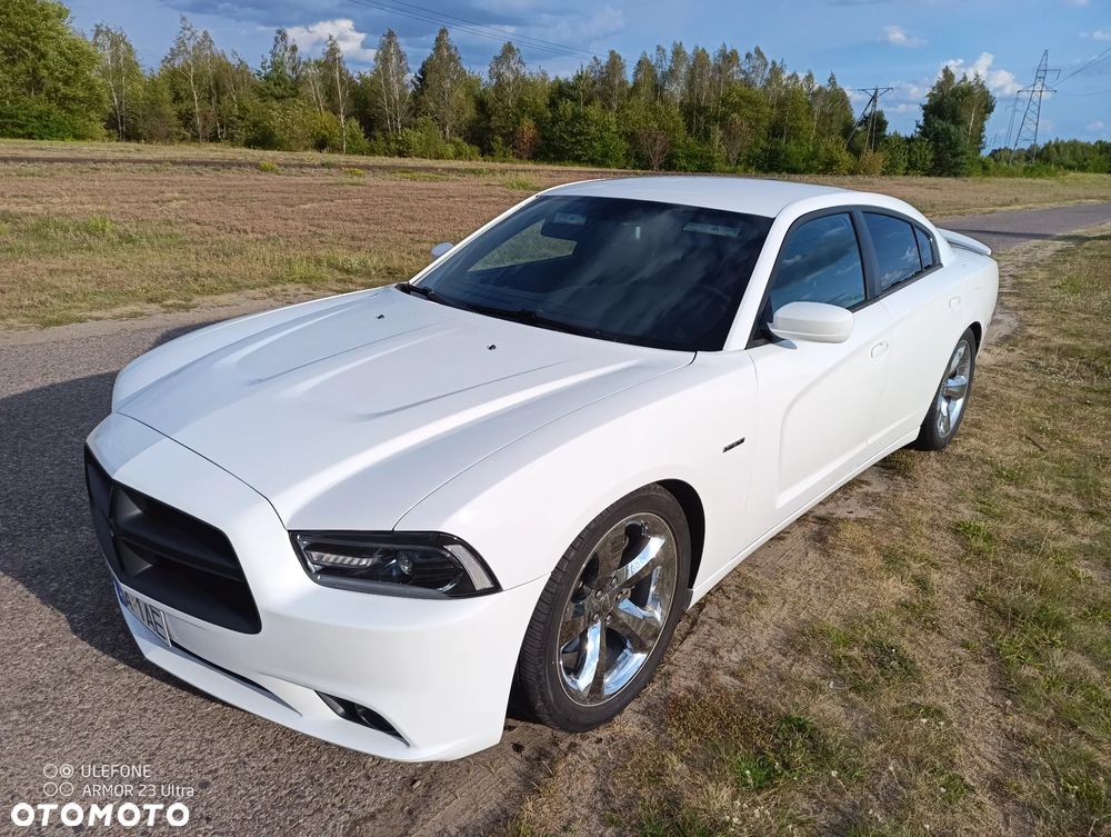 Dodge Charger 5.7 R/T - 8