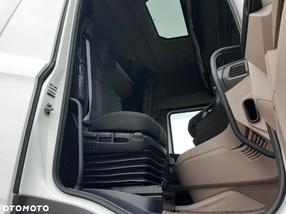 DAF XG 480 FT  LOWDECK  STOCK (31926) - 12