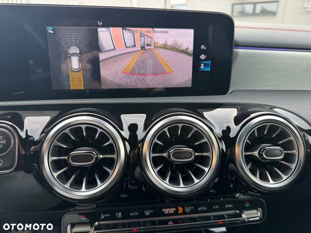 Mercedes-Benz CLA 180 7G-DCT AMG Line - 19