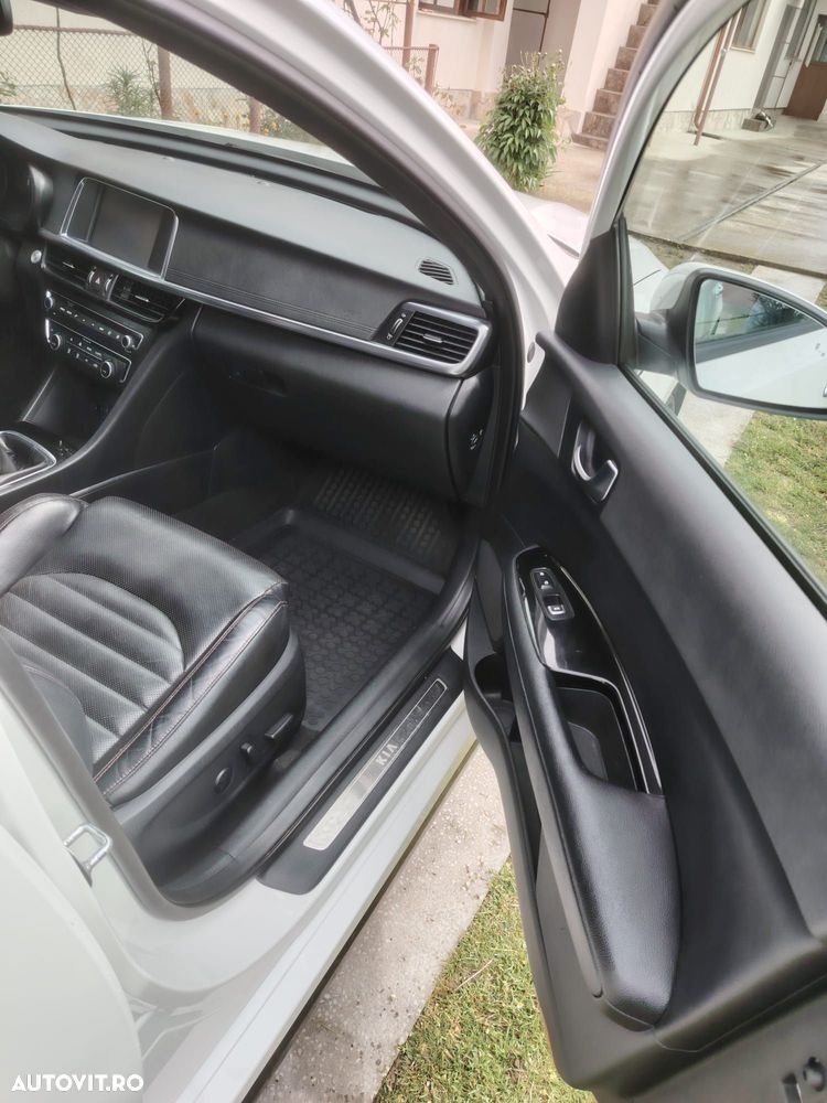 Kia Optima Sportagon 1.7 CRDI GT Line - 9