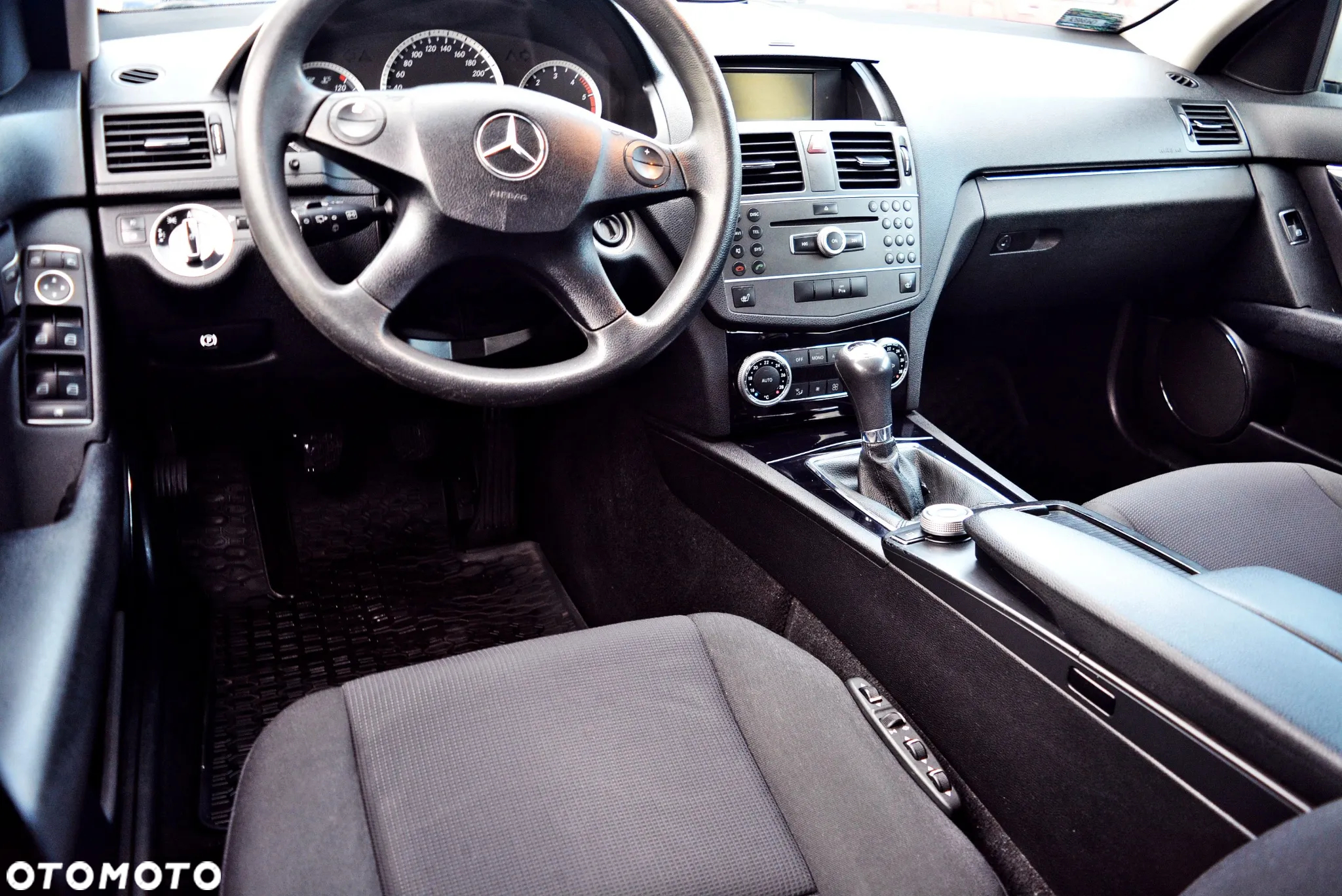 Mercedes-Benz Klasa C 200 CDI BlueEff Classic - 5