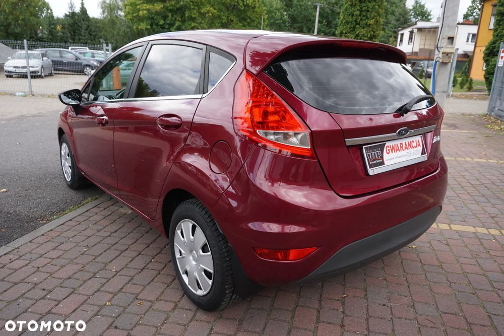 Ford Fiesta 1.25 Celebration - 6