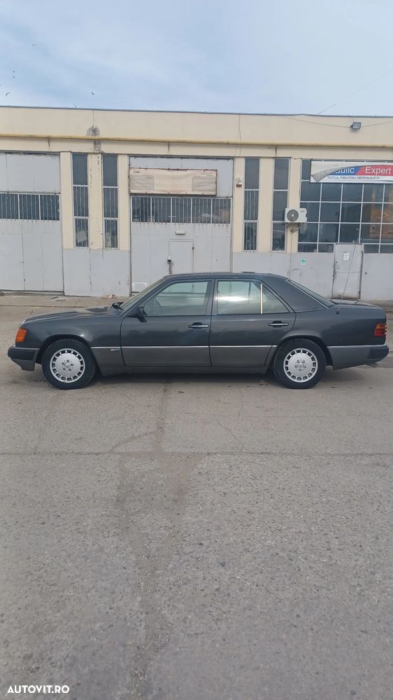 Mercedes-Benz W124 - 2