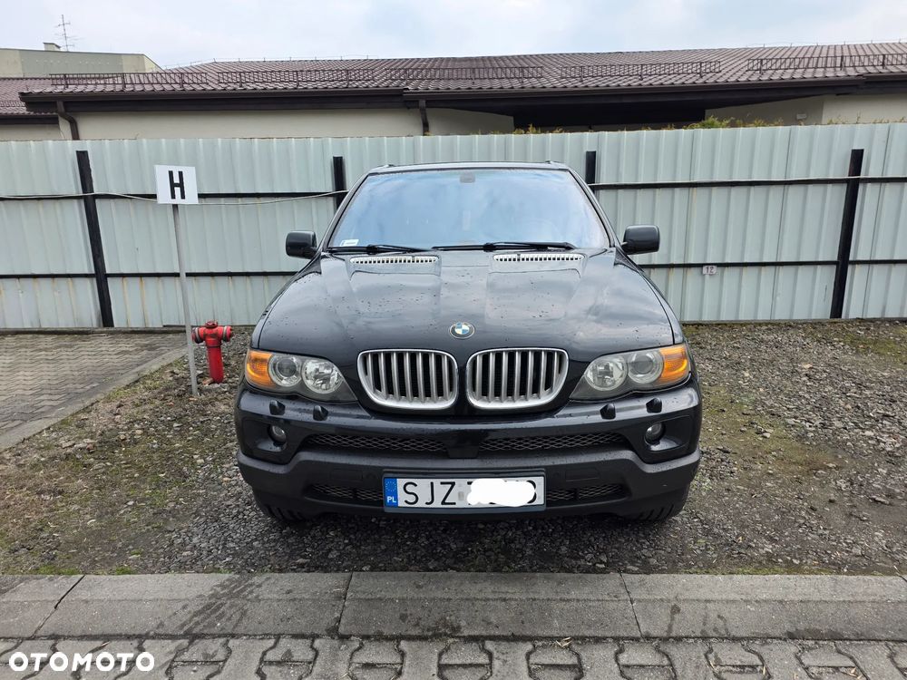 BMW X5 4.4 i - 1