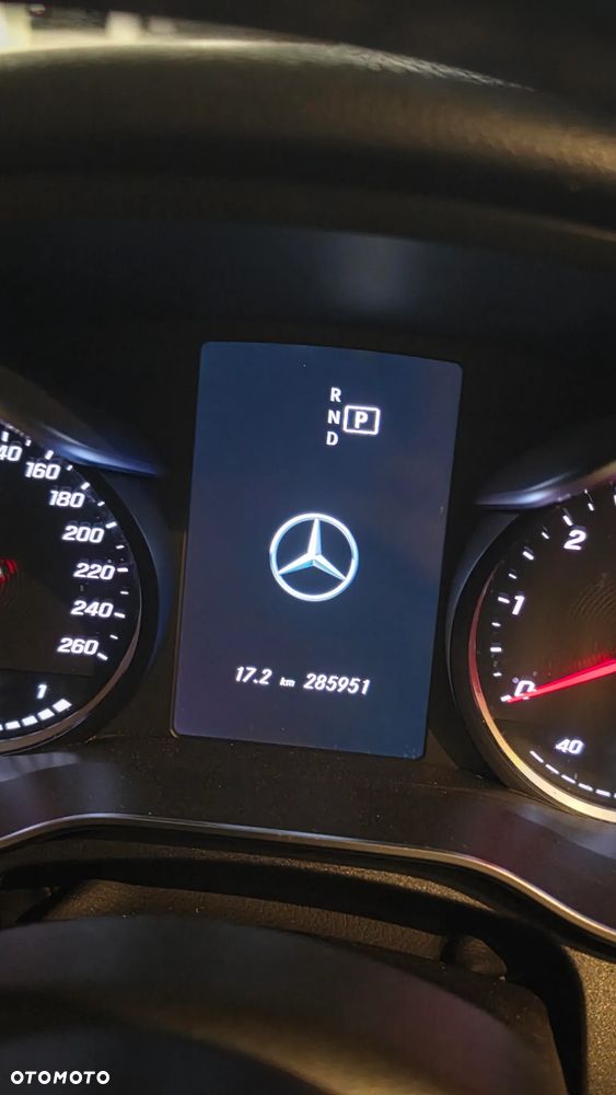 Mercedes-Benz Klasa C 200 d 9G-TRONIC - 14