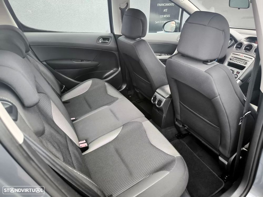 Peugeot 308 1.6 HDi Executive - 23