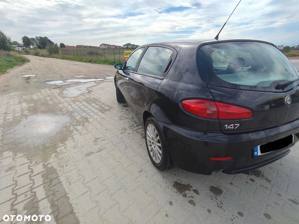 Alfa Romeo 147 - 3