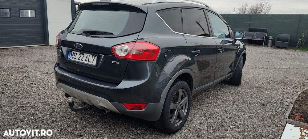 Ford Kuga 2.0 TDCi 2x4 Titanium - 32