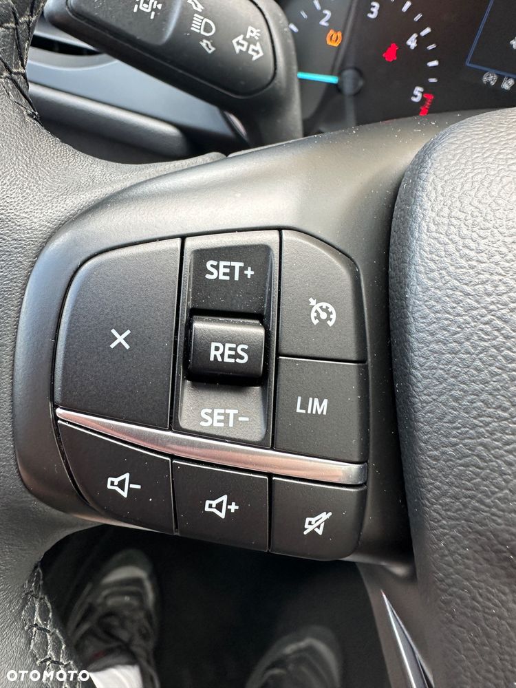 Ford Kuga 1.5 EcoBlue TITANIUM - 13