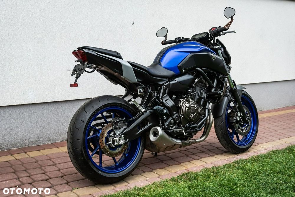 Yamaha MT - 4