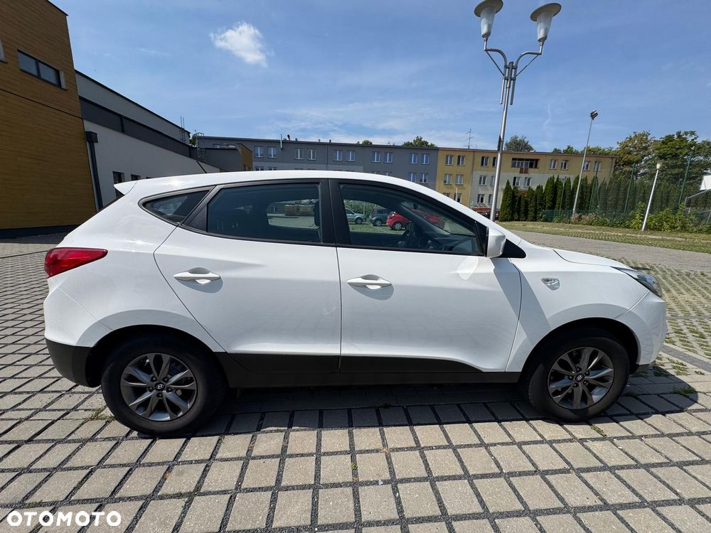 Hyundai ix35 1.6 2WD Fifa World Cup Edition - 8