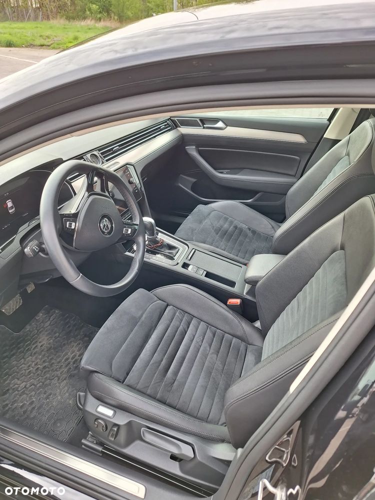 Volkswagen Passat - 17