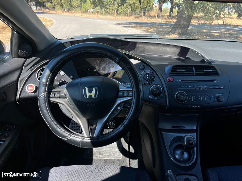 Honda Civic 1.4 i-VTEC Comfort - 15