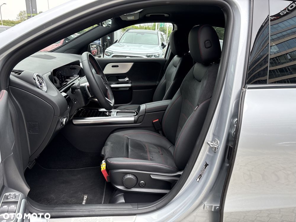 Mercedes-Benz GLA 200 mHEV AMG Line 7G-DCT - 12