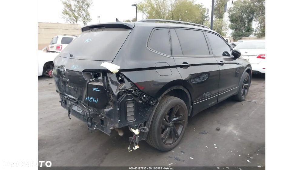 Volkswagen Tiguan - 8