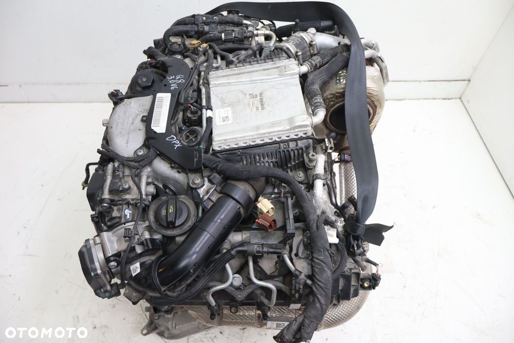 AUDI Q8 3.0 TDI V6 SILNIK DPX - 9
