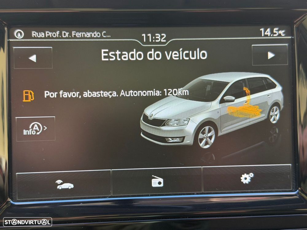 Skoda Rapid Spaceback 1.4 TDI DSG Style - 42