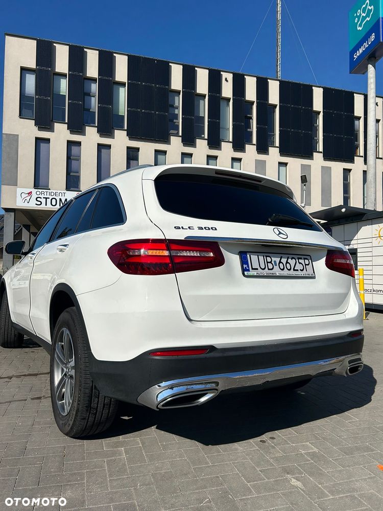 Mercedes-Benz GLC - 27