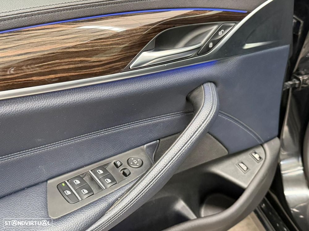 BMW 530 e iPerformance Line Luxury - 38