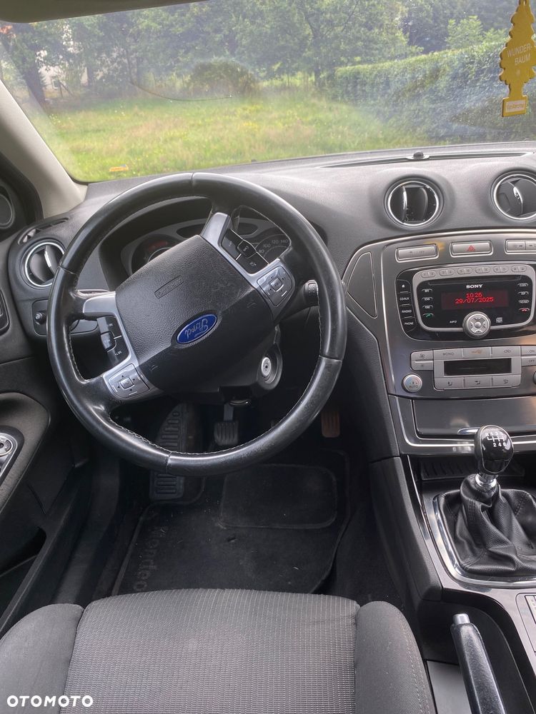 Ford Mondeo 2.0 TDCi Titanium - 10