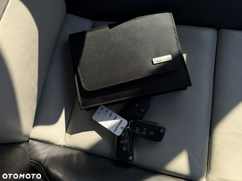 Audi A6 Limousine 4.2 FSI Quattro Tiptronic - 30