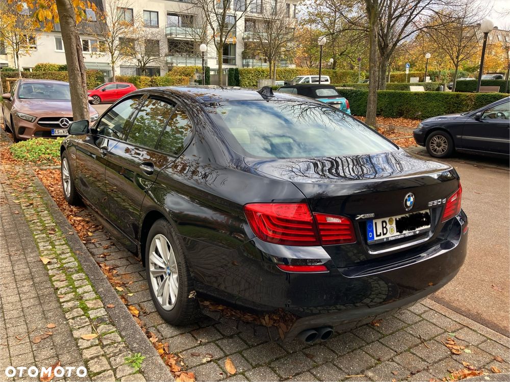 BMW Seria 5 530d xDrive Modern Line - 4