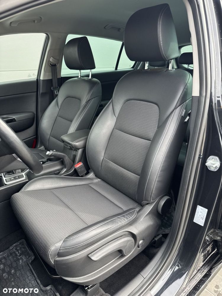 Kia Sportage 1.6 GDI Black Edition 2WD - 16