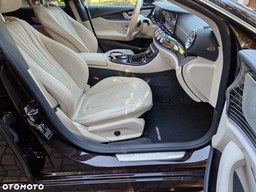 Mercedes-Benz CLS - 10