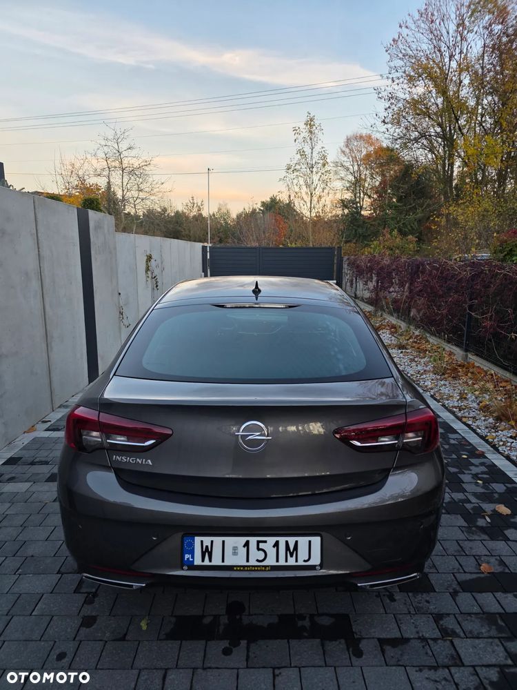Opel Insignia 2.0 CDTI Elegance S&S - 10