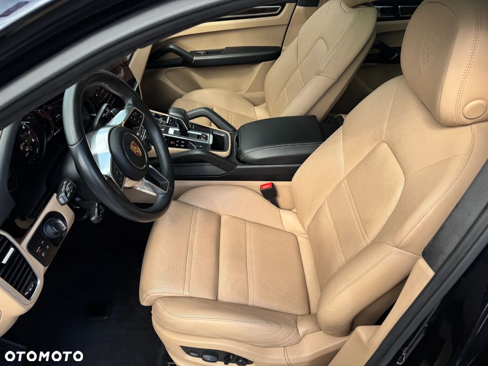 Porsche Cayenne Platinum Edition - 12