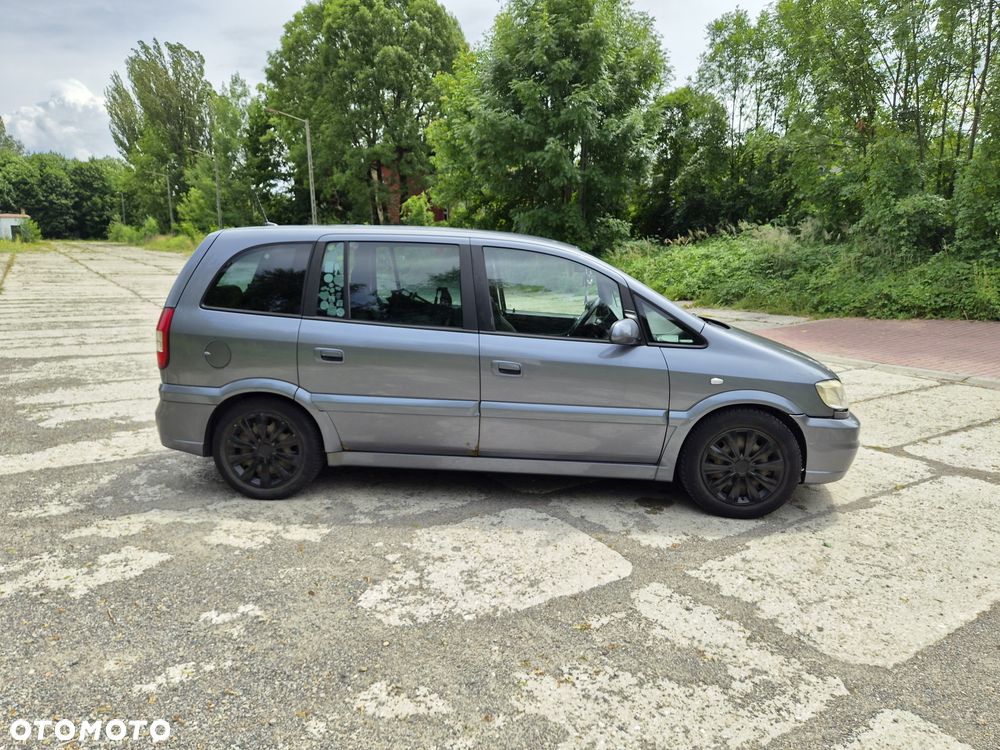 Opel Zafira - 3
