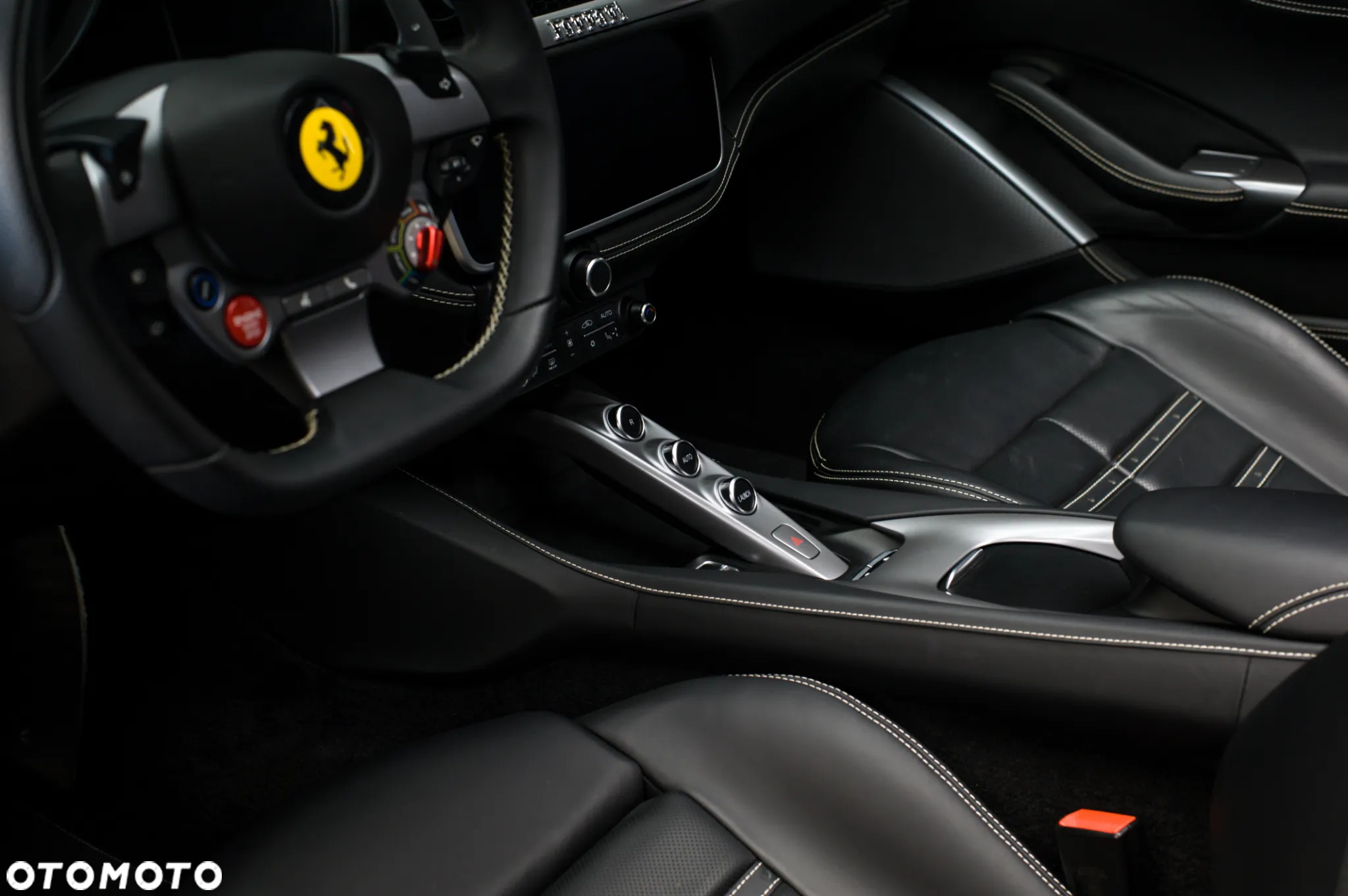 Ferrari Portofino M - 18