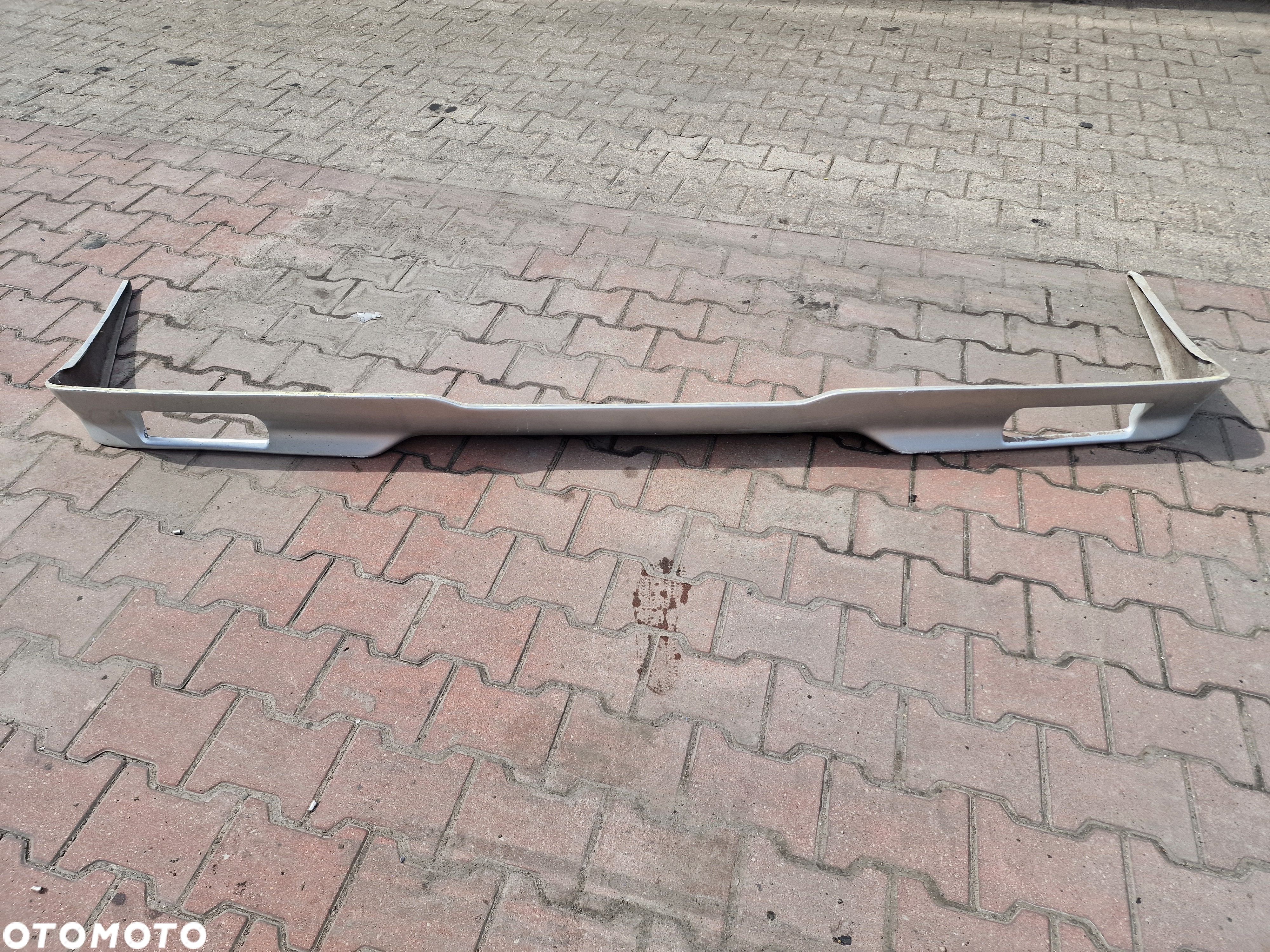 DOKŁADKA POD ZDERZAK DAF, VOLVO - 1