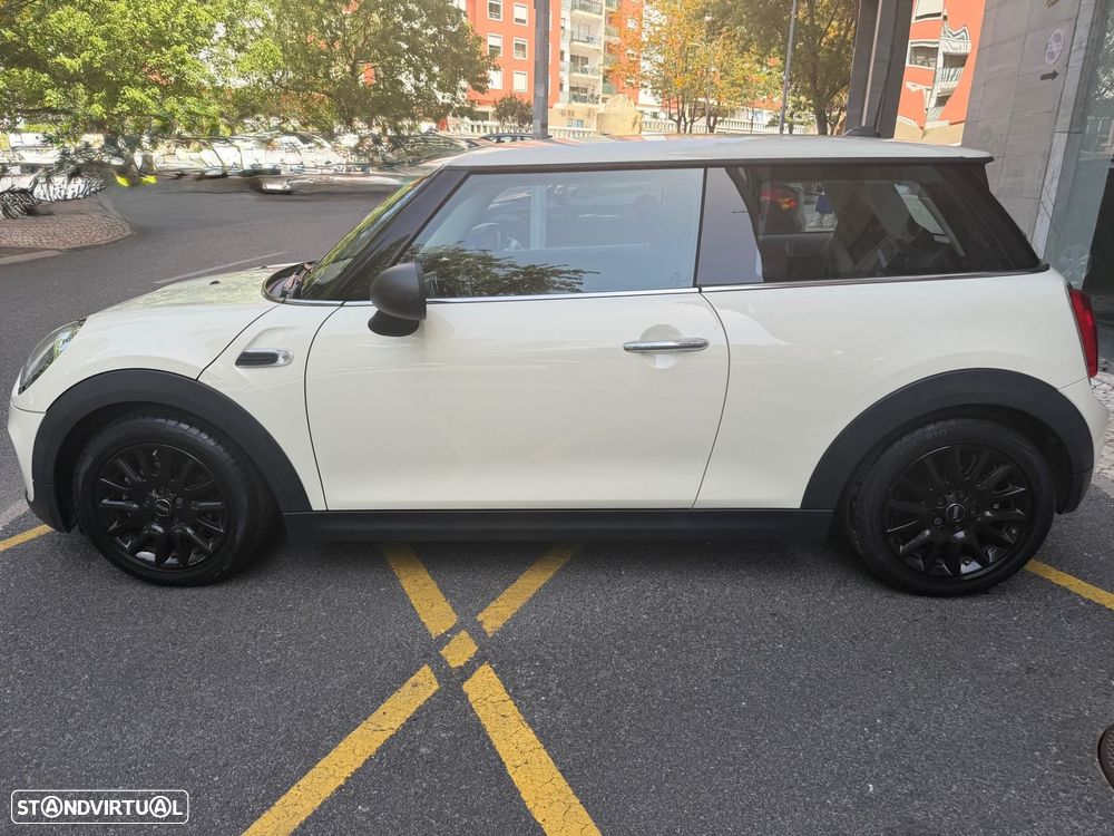 MINI 3 Portas One - 18