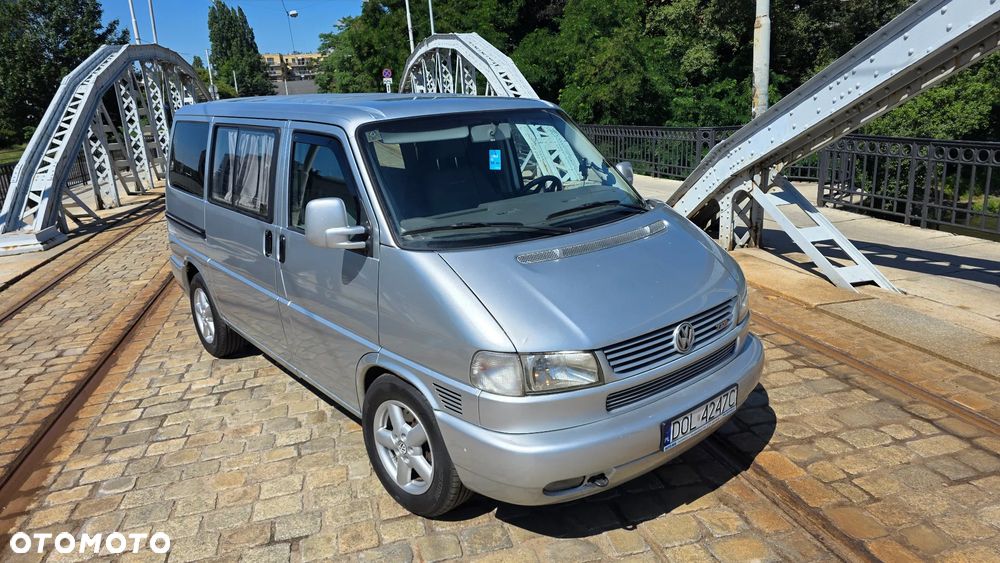 Volkswagen Multivan - 1