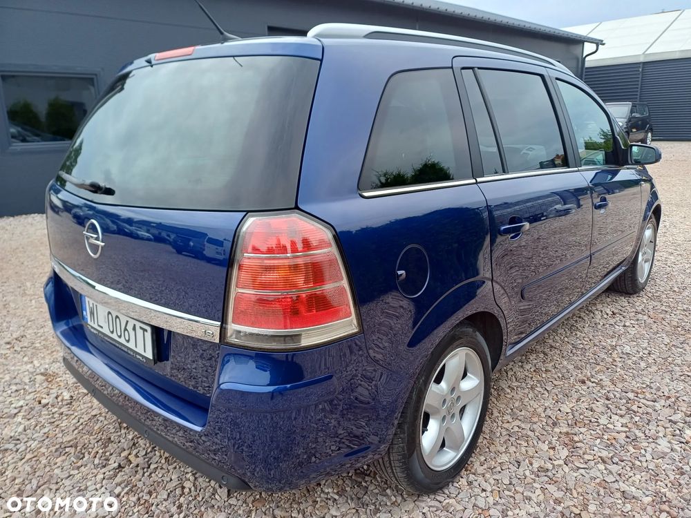 Opel Zafira 1.8 Cosmo - 16