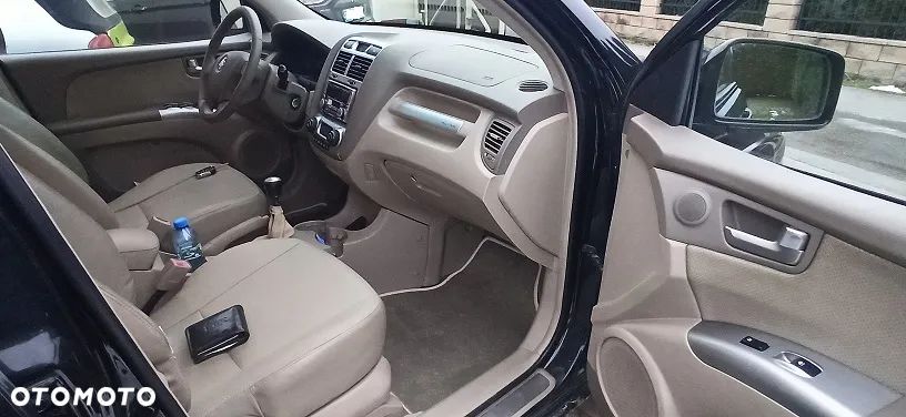 Kia Sportage 2.0 CRDI 4WD Cup - 8