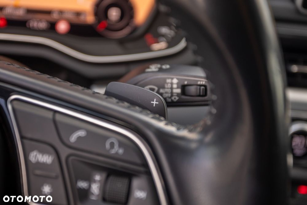 Audi A4 Avant 2.0 TDI S tronic quattro sport - 32