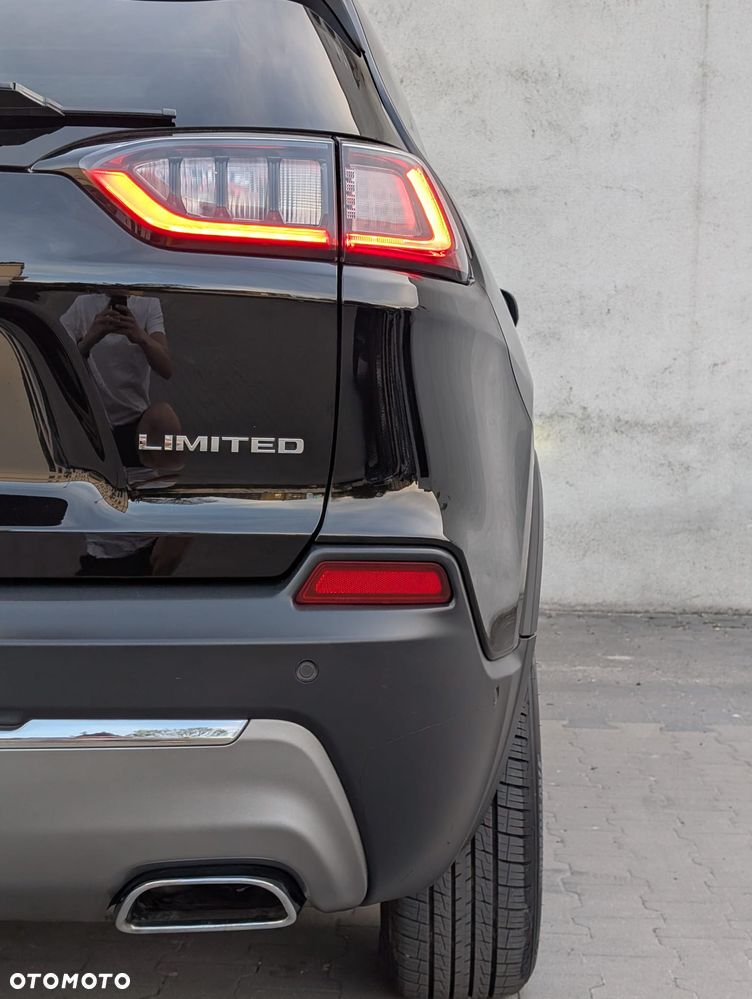 Jeep Cherokee - 12