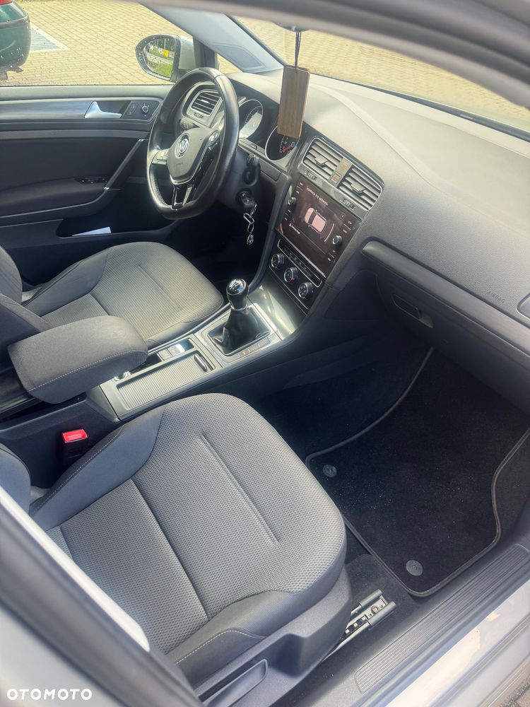 Volkswagen Golf 1.0 TSI BMT Comfortline - 4