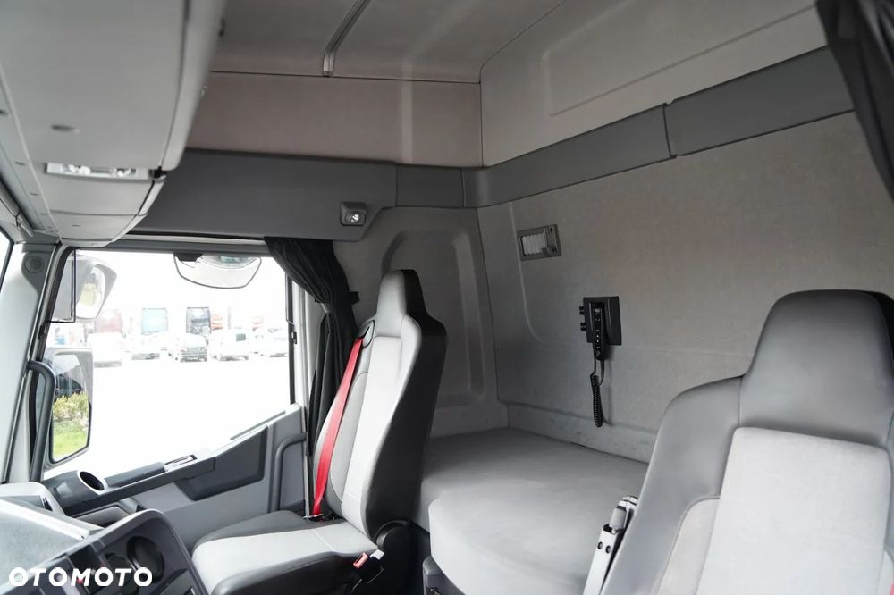 Renault T 430 / KOMPRESOR MOUVEX  / RETARDER / CAŁA NA PODUSZKACH  / EURO 6 - 26