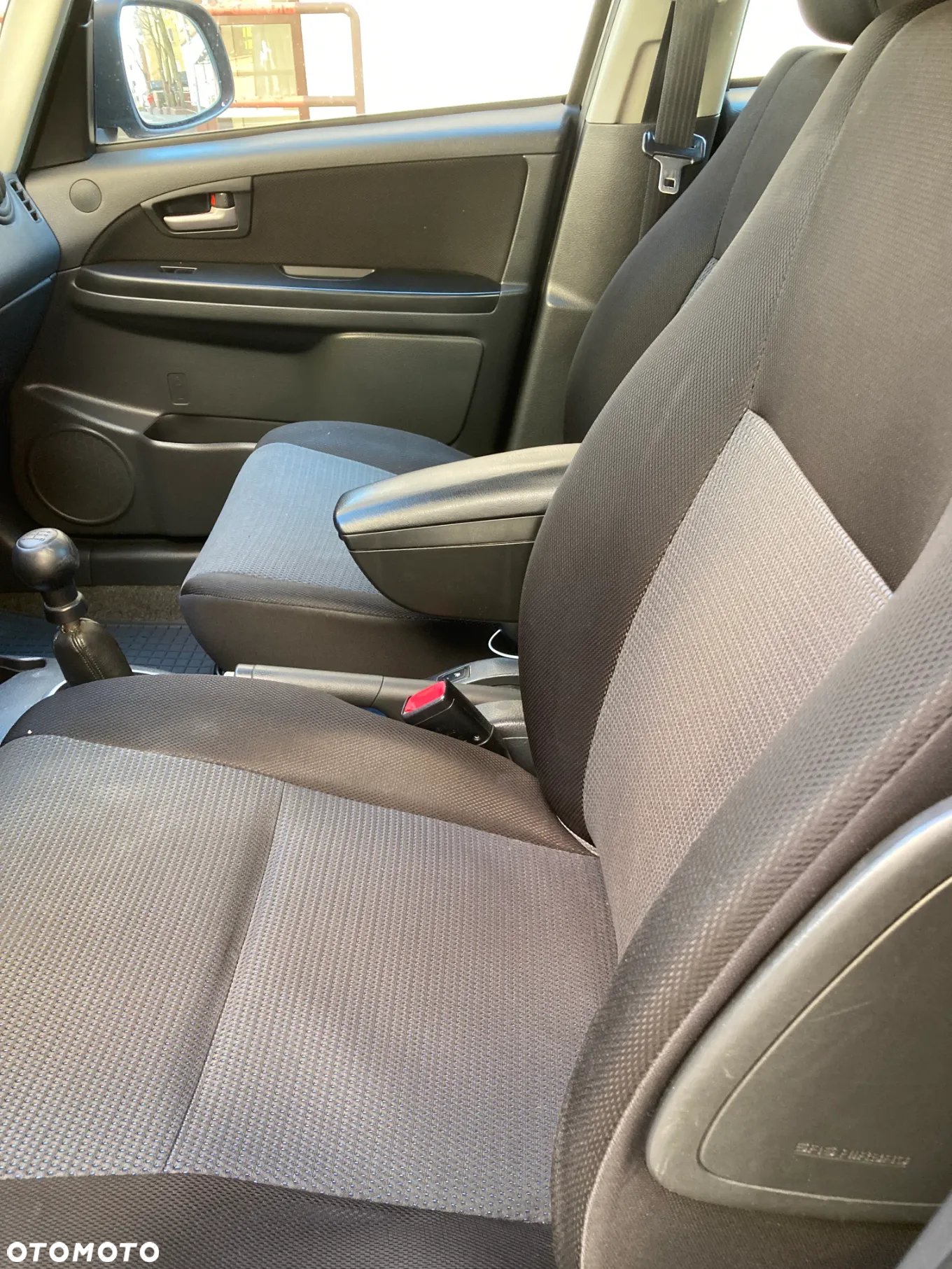 Suzuki SX4 1.6 GS/Premium - 11