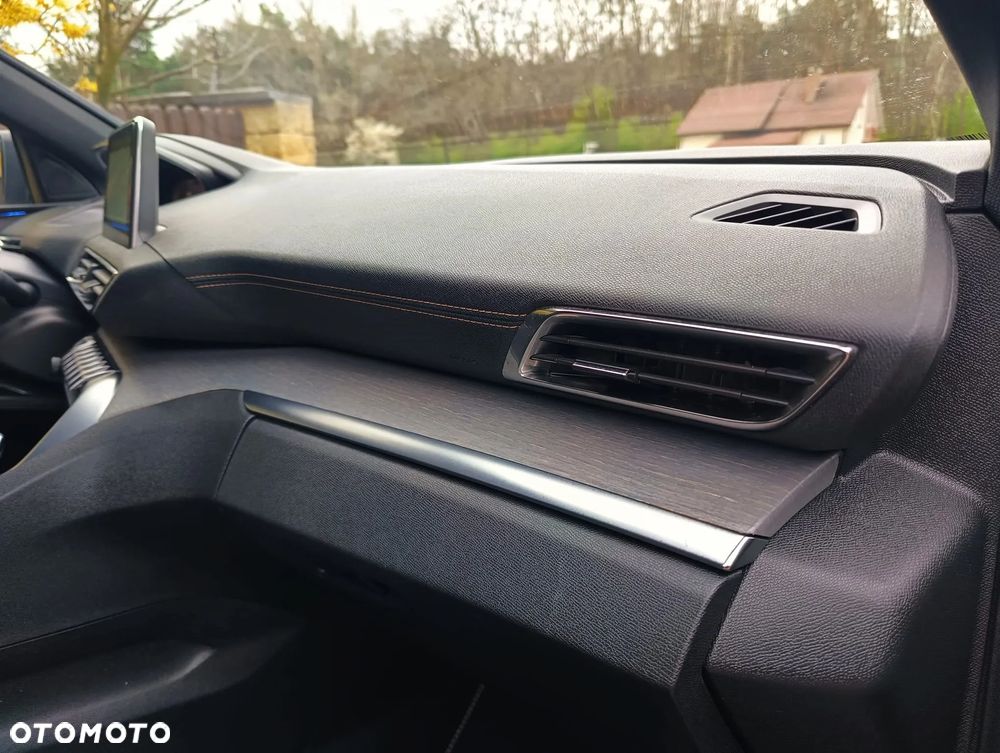 Peugeot 5008 2.0 BlueHDI GT S&S EAT8 - 11