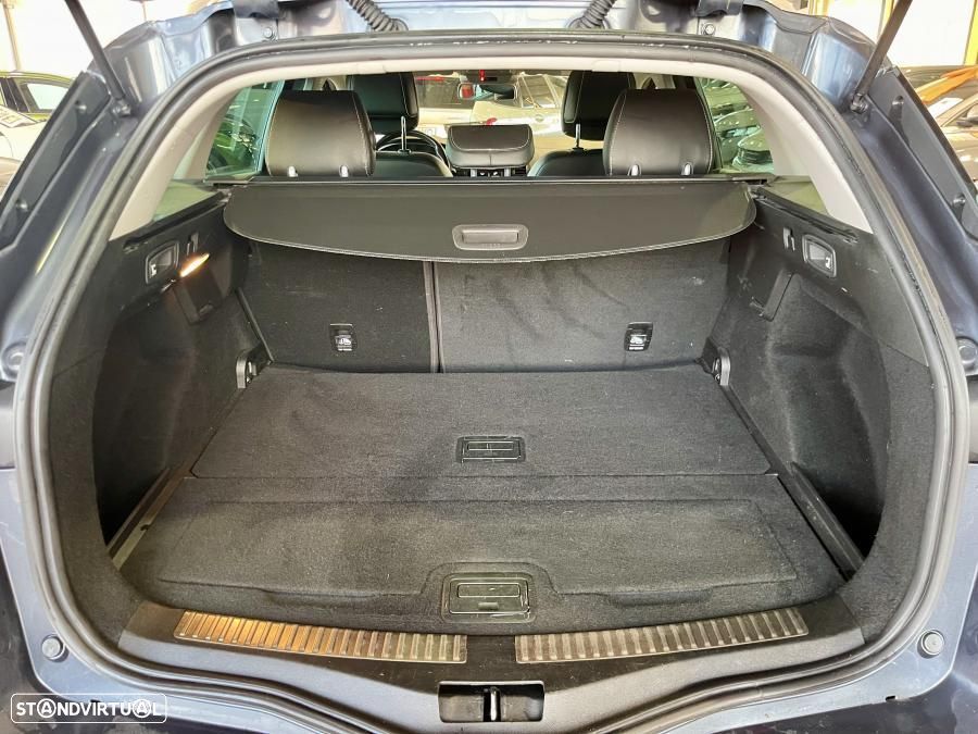 Renault Mégane Sport Tourer - 33