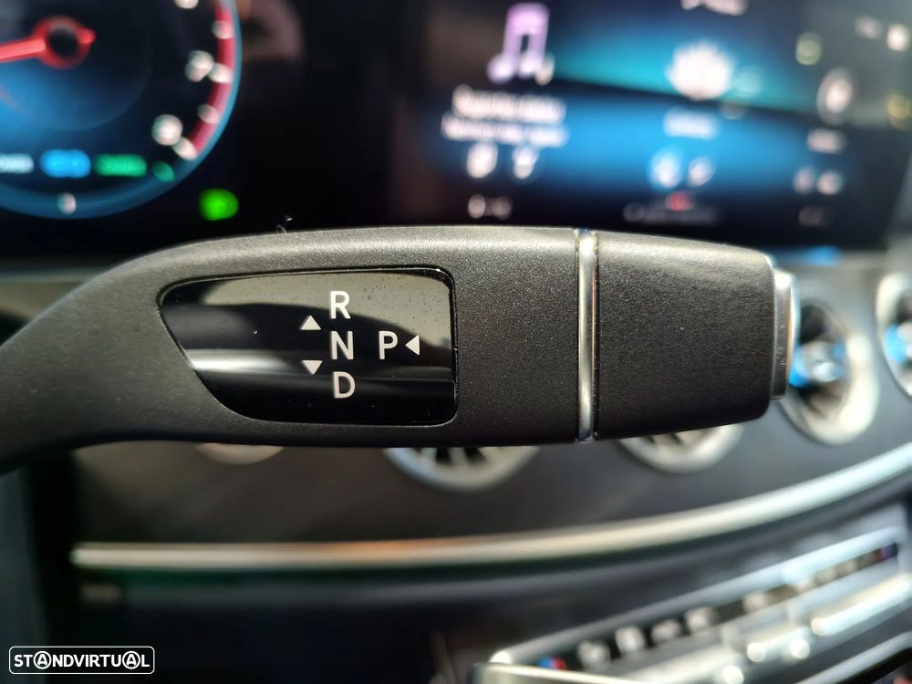 Mercedes-Benz E 200 AMG Line - 31