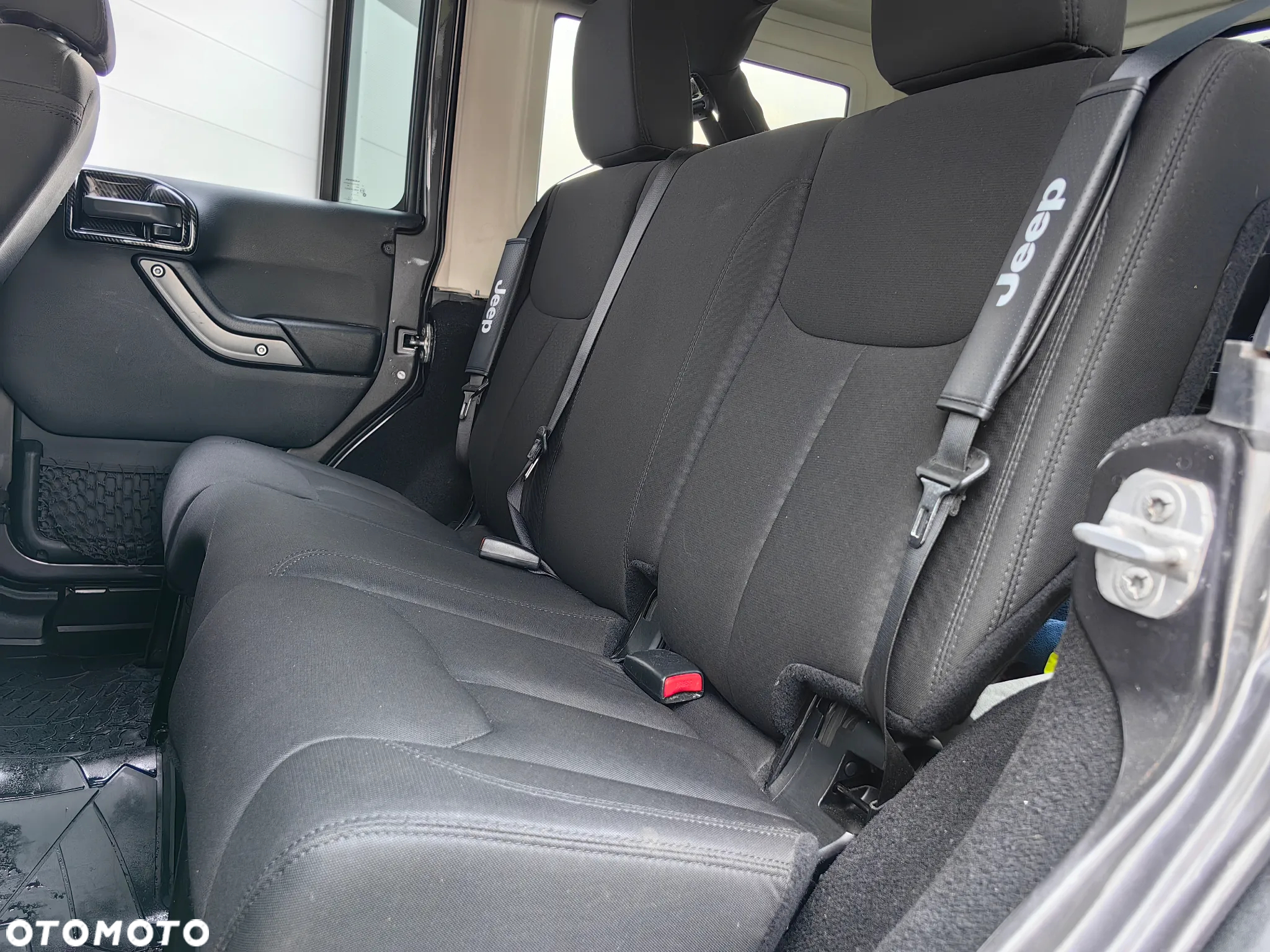 Jeep Wrangler Unlimited 3.6 Automatik Sahara - 21