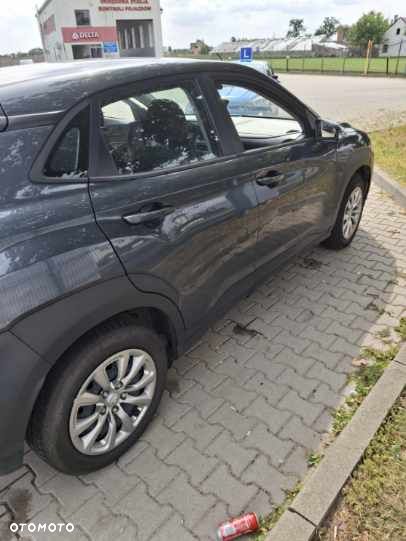 Hyundai Kona - 4