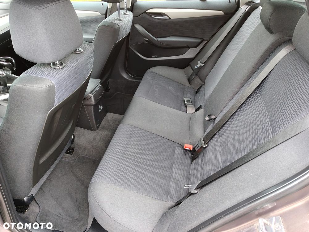 BMW X1 sDrive18d - 25