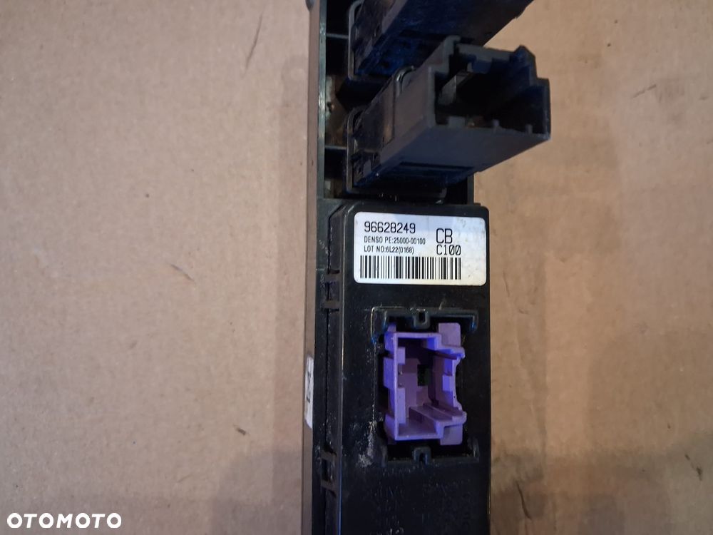 Panel sterowania awaryjnych CHEVROLET CAPTIVA 96628249  OE - 3