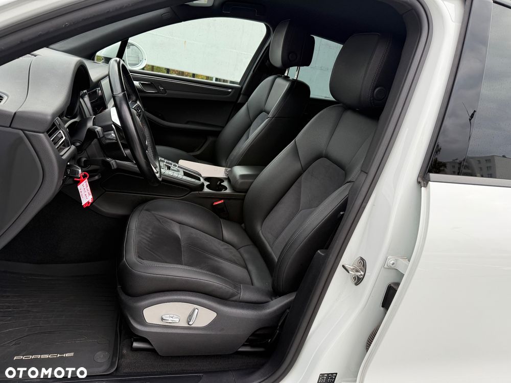 Porsche Macan - 15